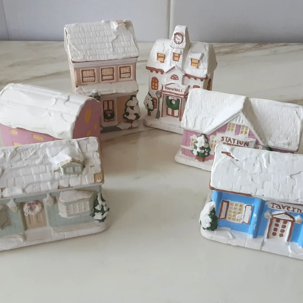 Christmas Snow Village Town Hall Tavern Station Barn Houses 6 Piece Set